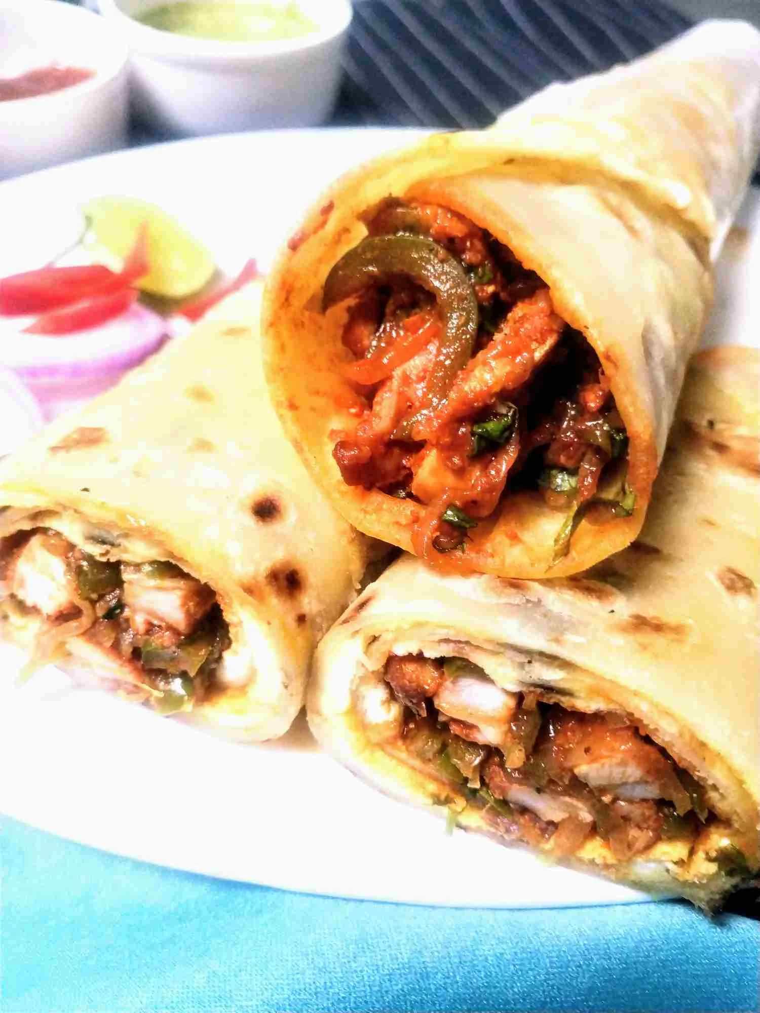 Chilli Chicken Egg Roll
